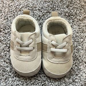 Carter's Tan Baby Walker Shoes Soft Canvas Design NWOT